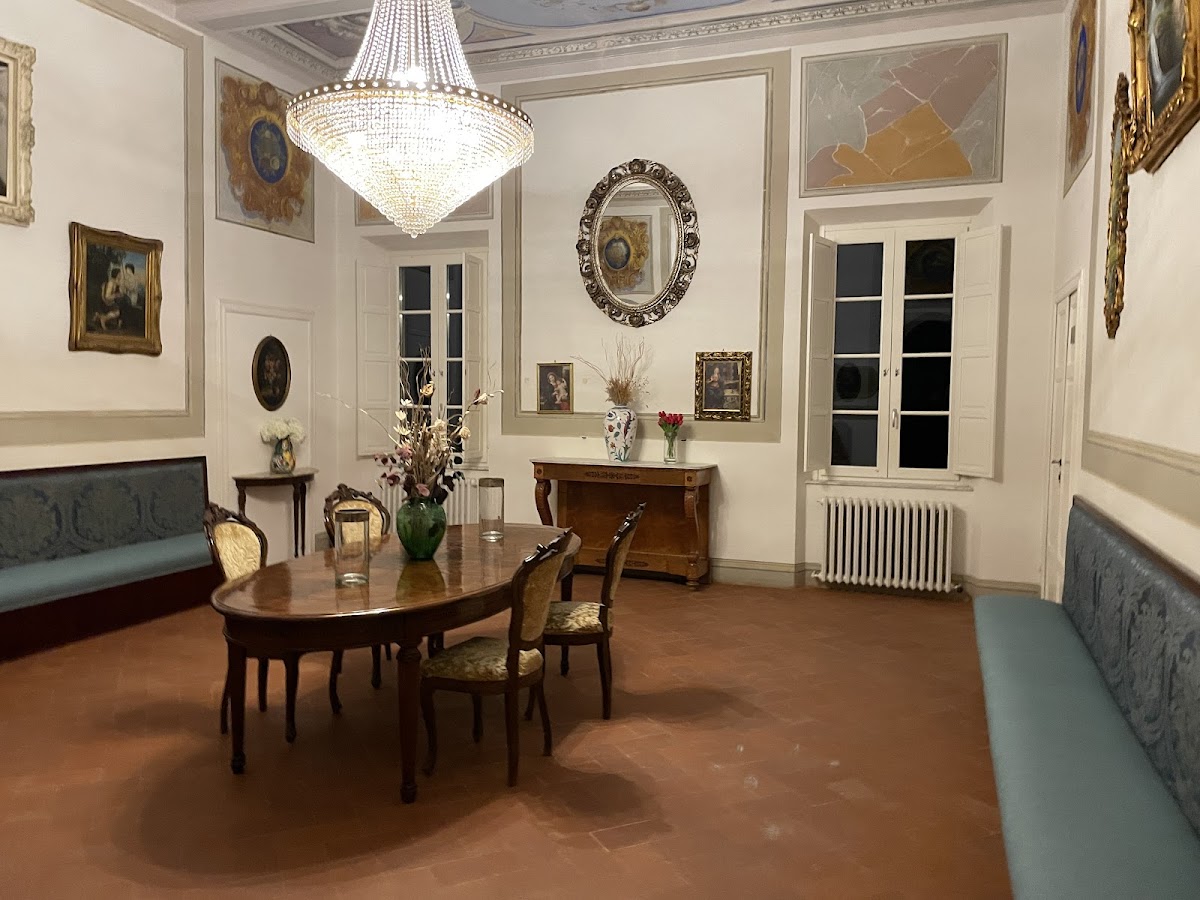 Room 8