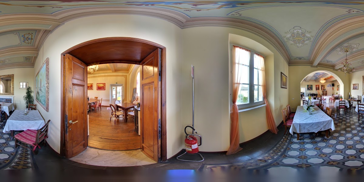 Room 9