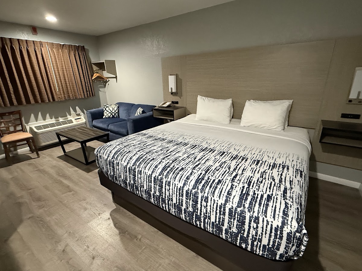 Room 4