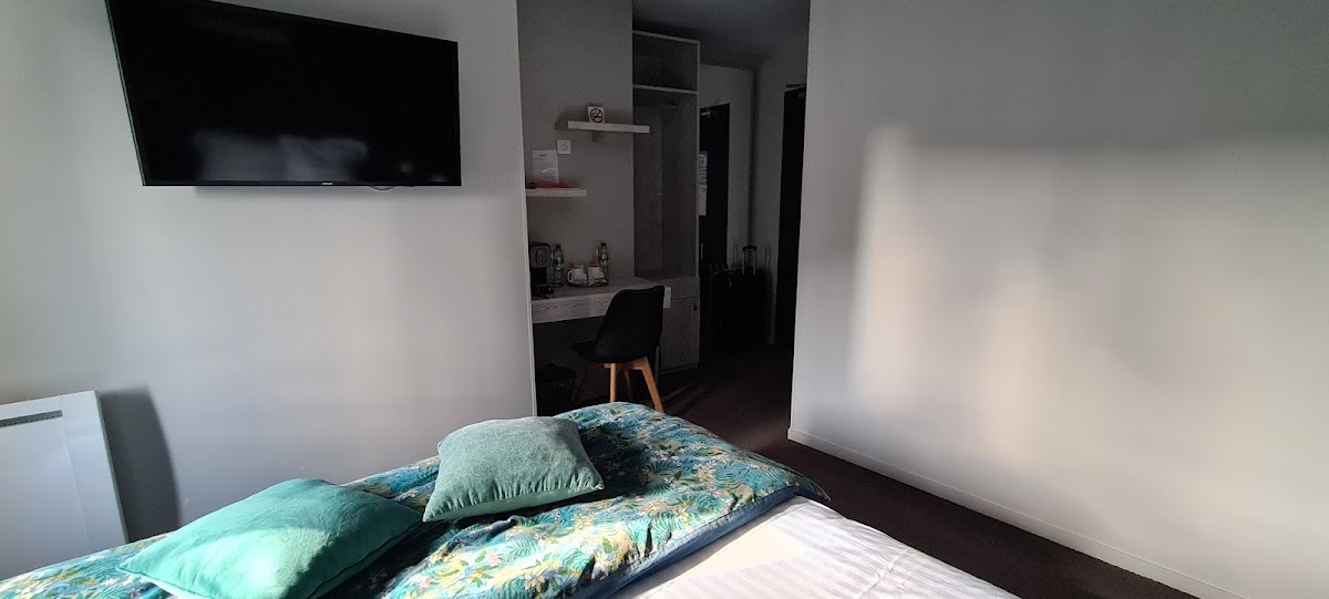 Room 9