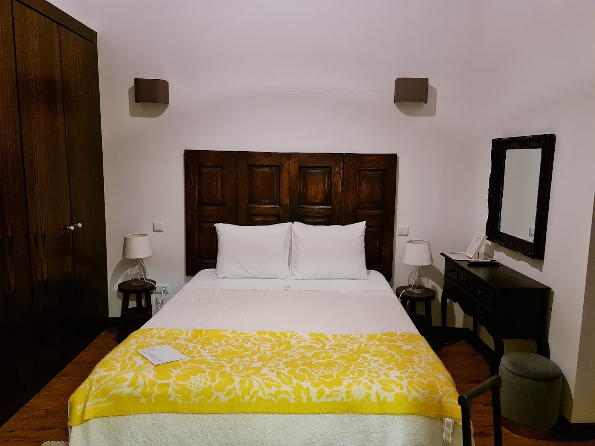 Room 8