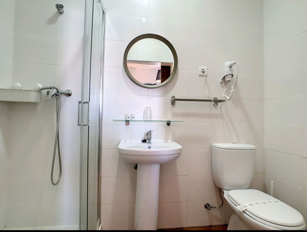 Room 8
