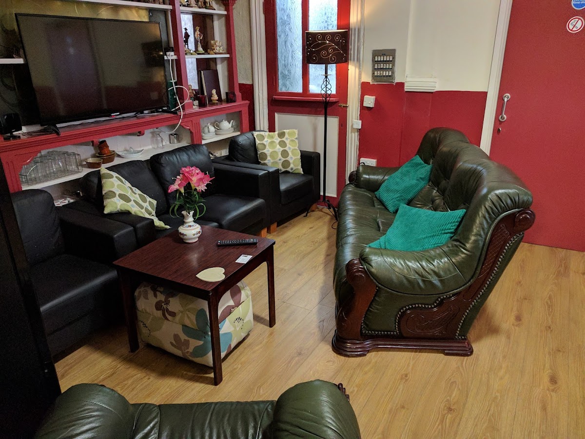 Room 8