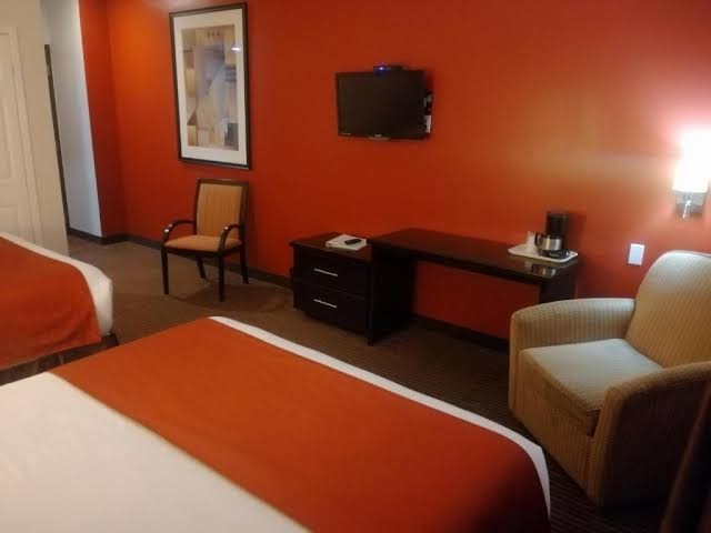 Room 8