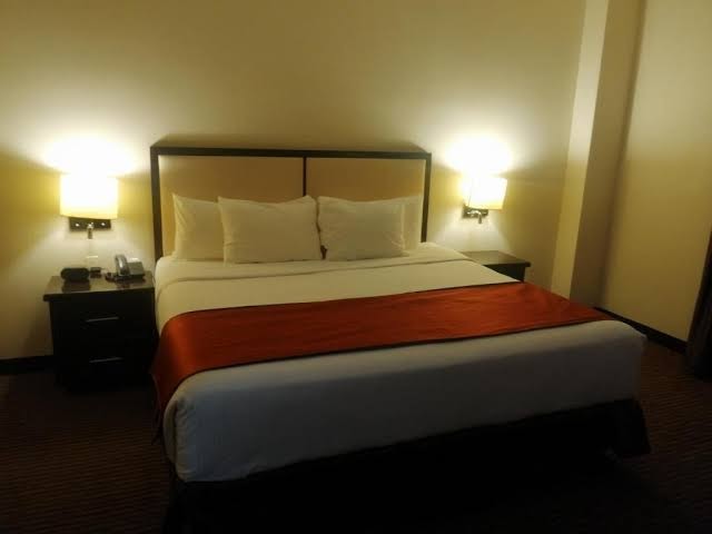 Room 9