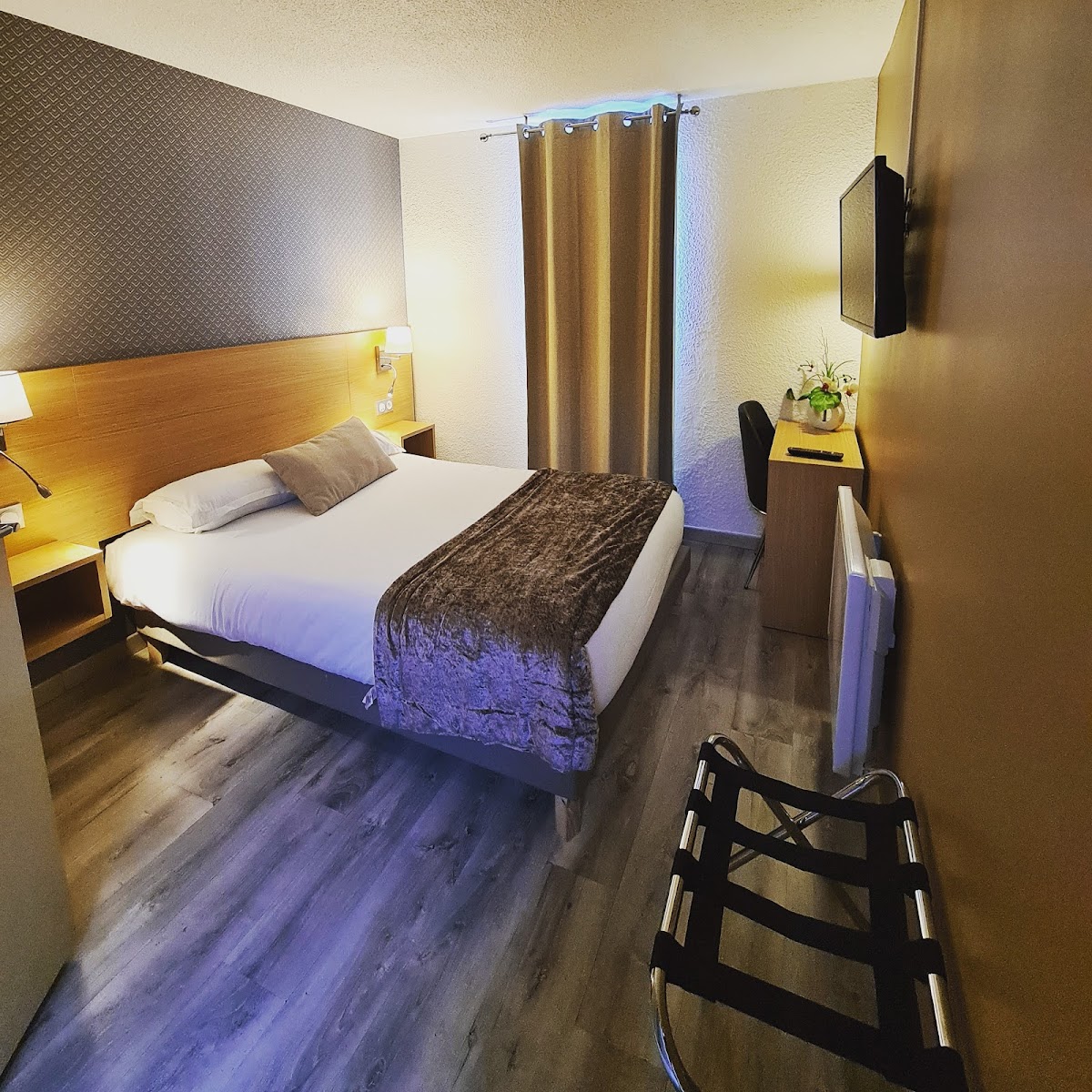Room 3