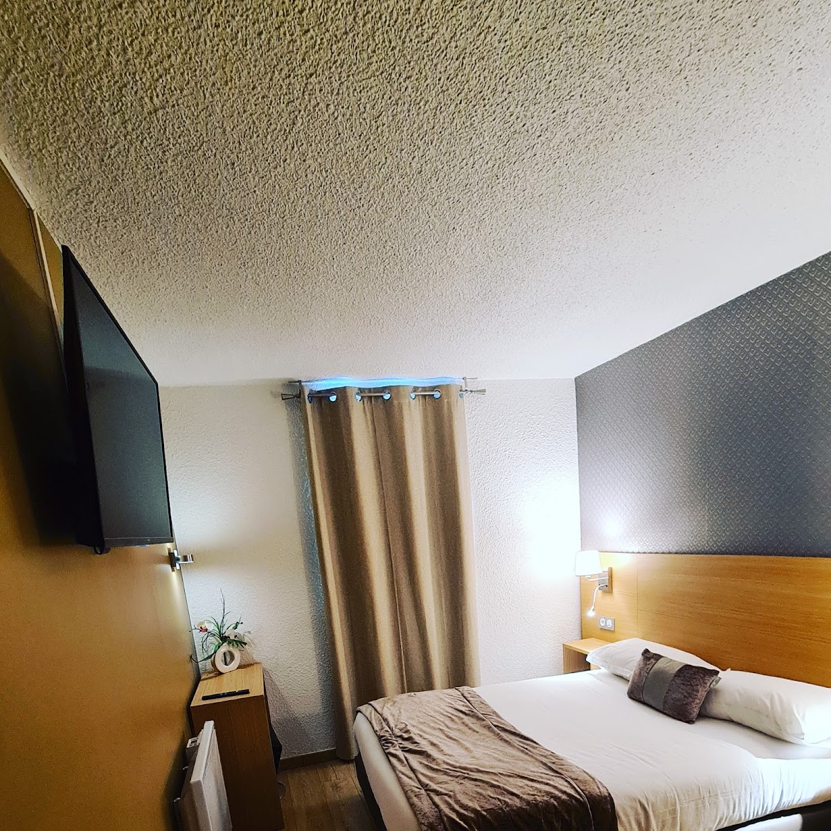 Room 4