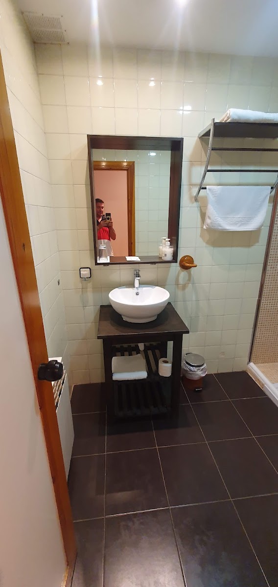 Room 8