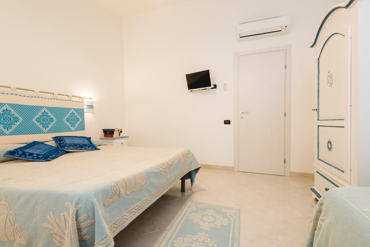 Room 1