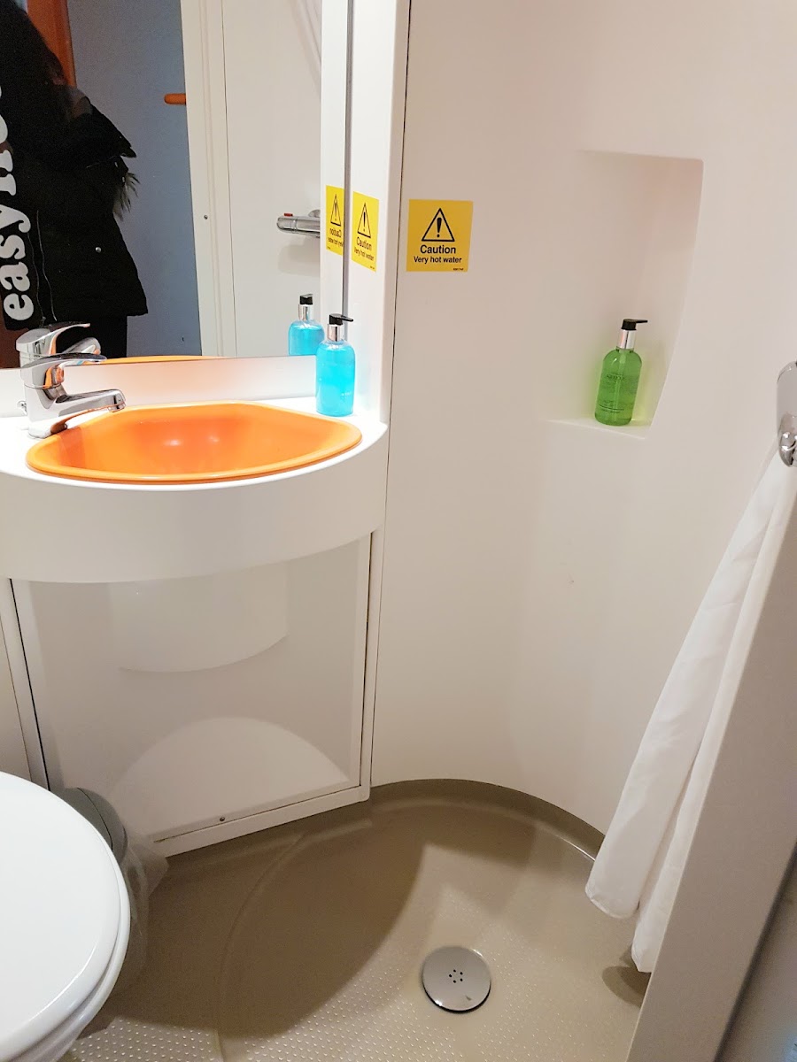 Room 7