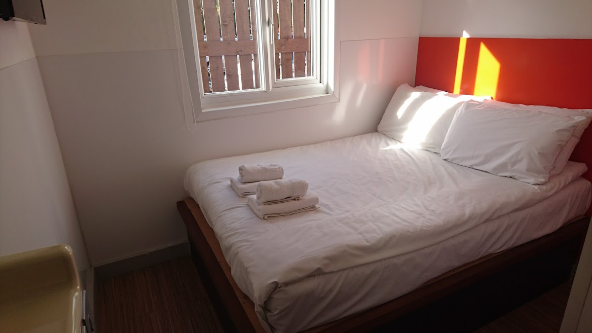 Room 8