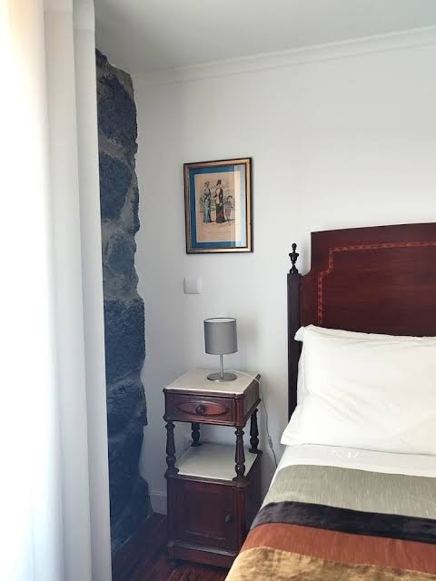 Room 9
