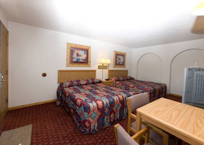 Room 8