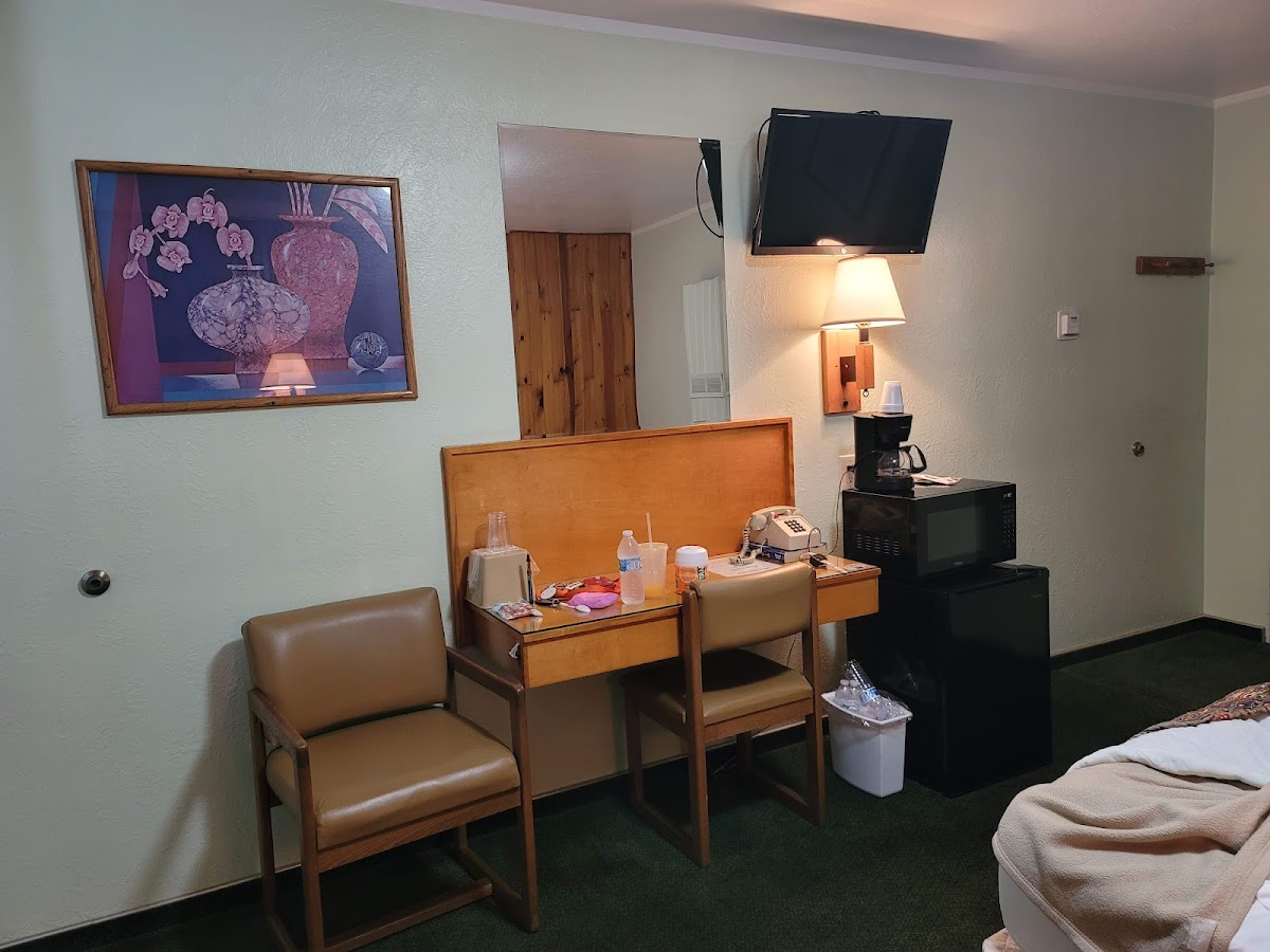 Room 8
