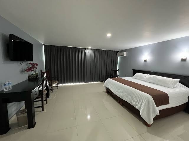 Room 1