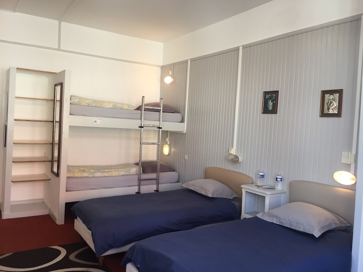 Room 8