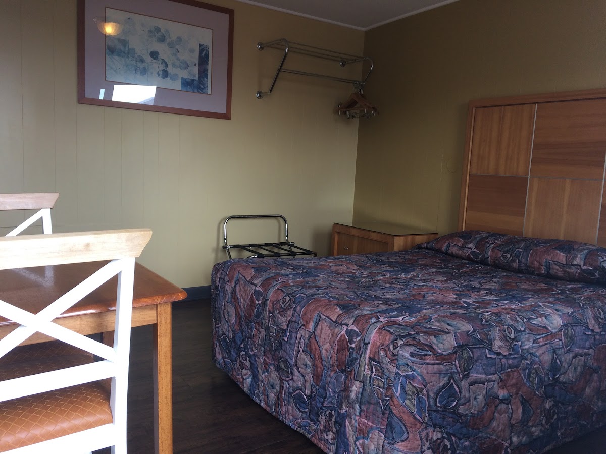 Room 9