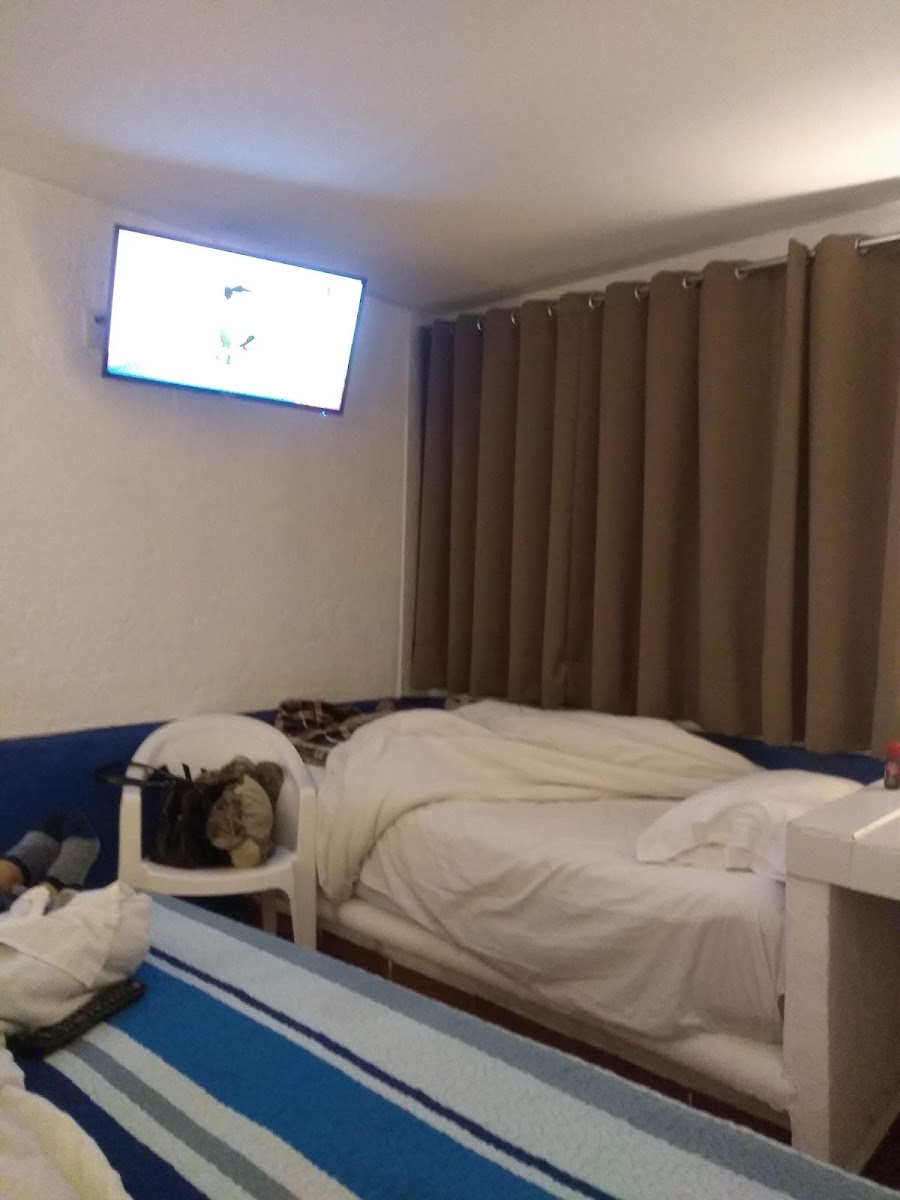 Room 8