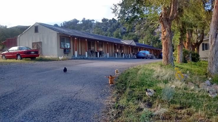 Crimson Hills Motel