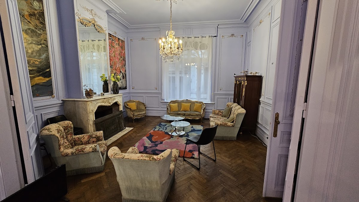 Room 7