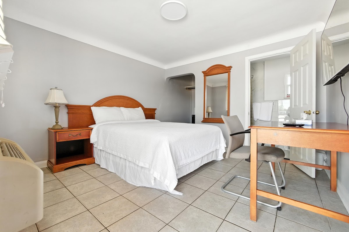 Room 8