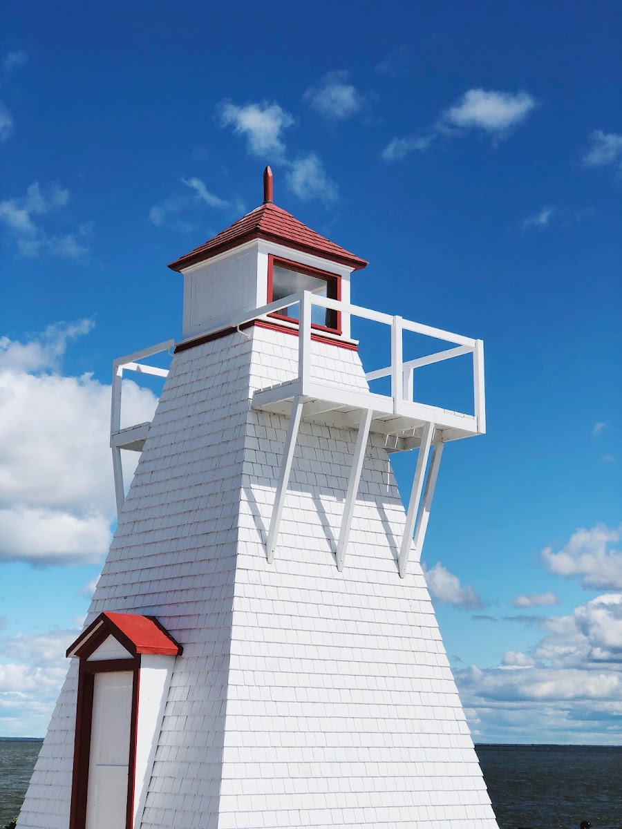 Gull Harbour Lighthouse