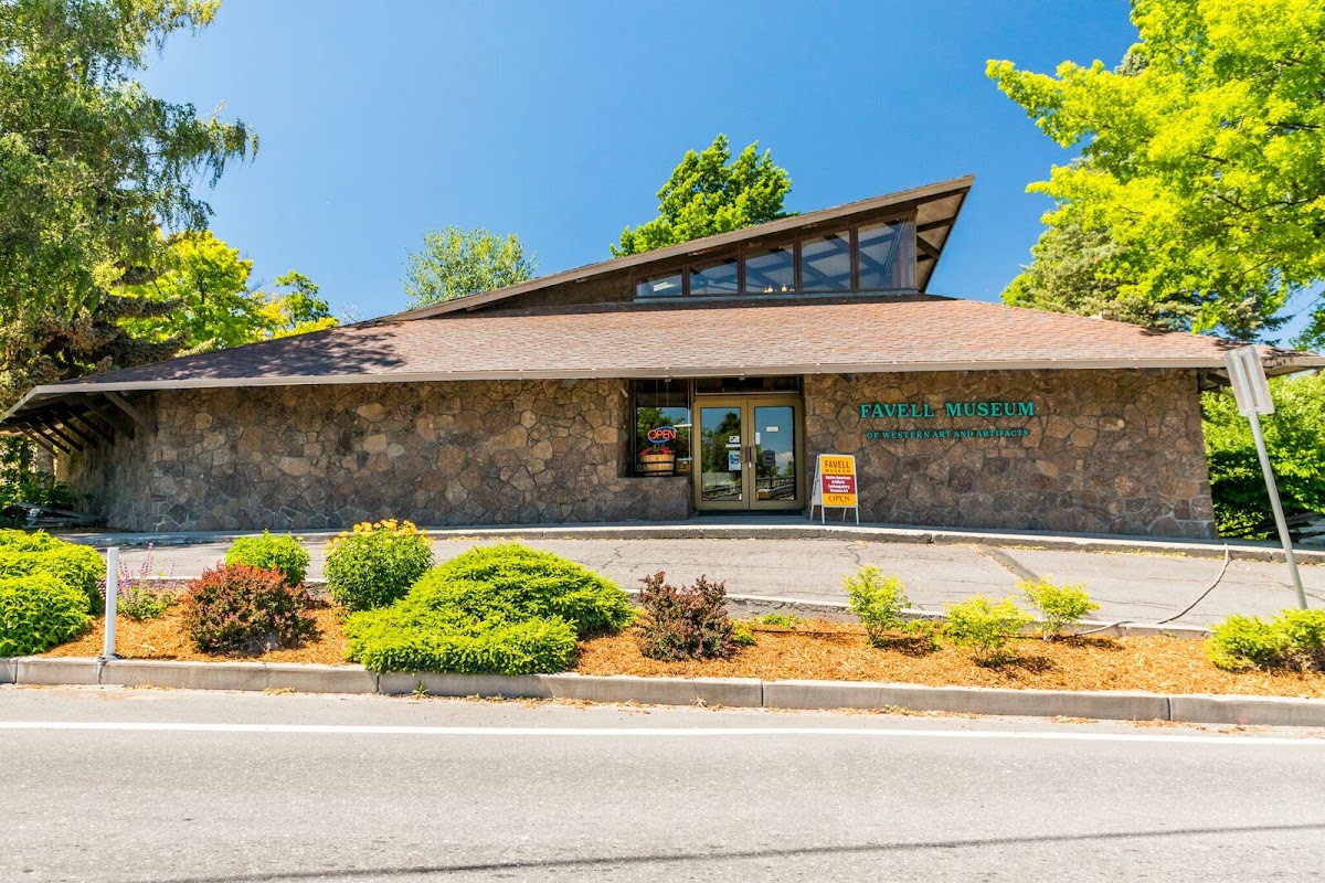 Favell Museum