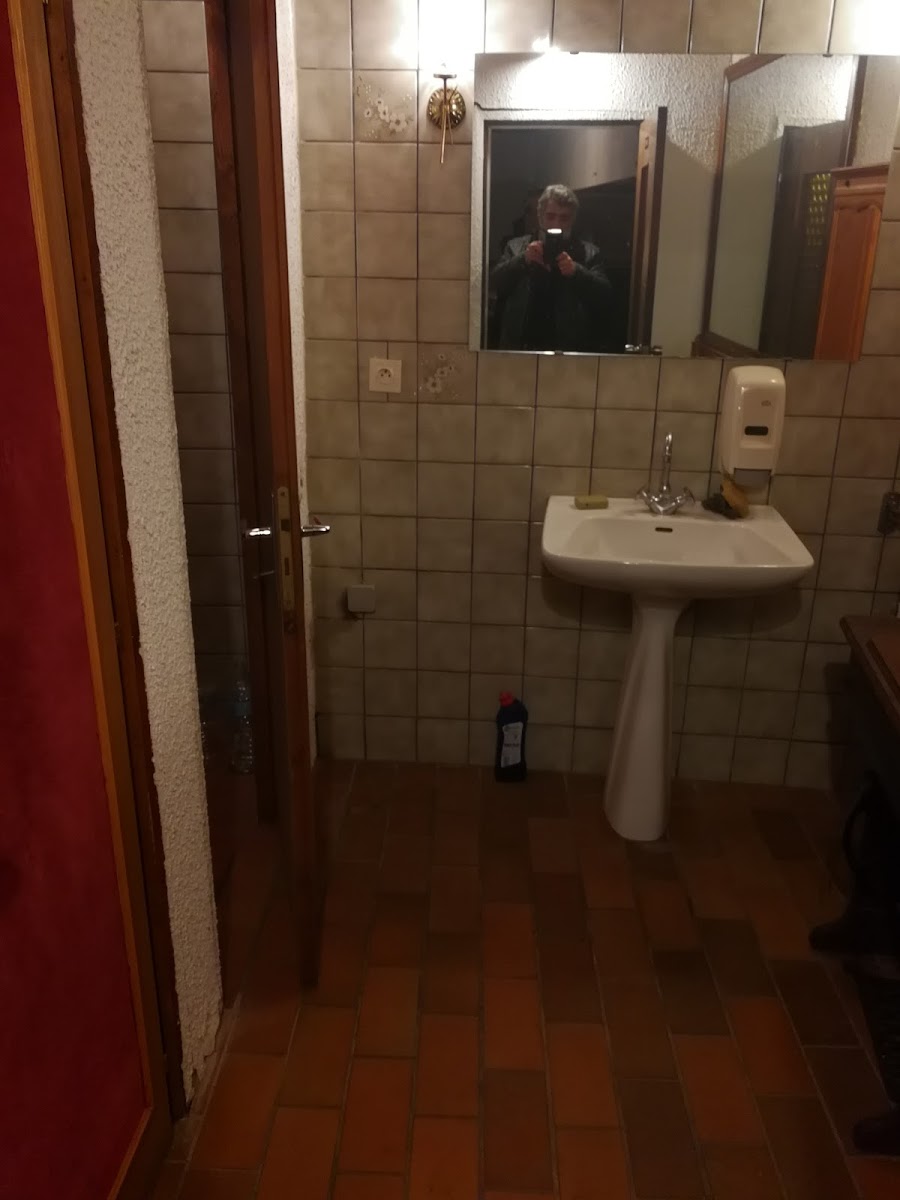 Room 7