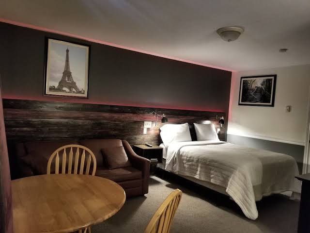 Room 9