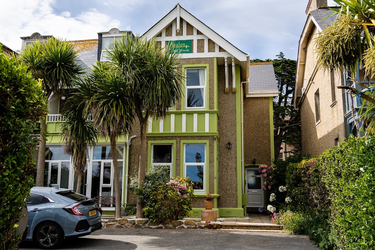 Avalon Guesthouse