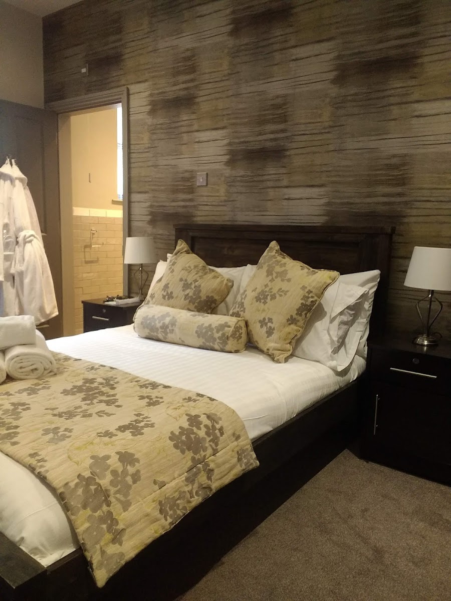 Room 8