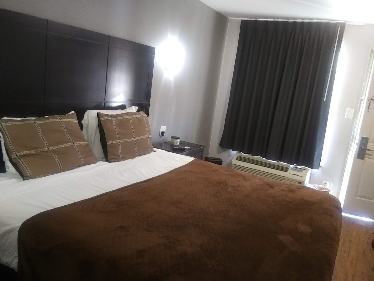 Room 9