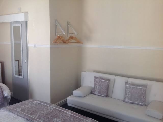 Room 4
