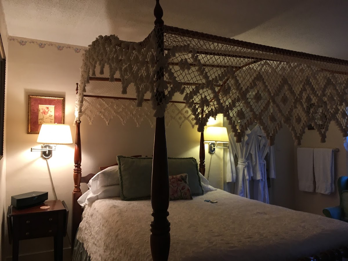 Room 8
