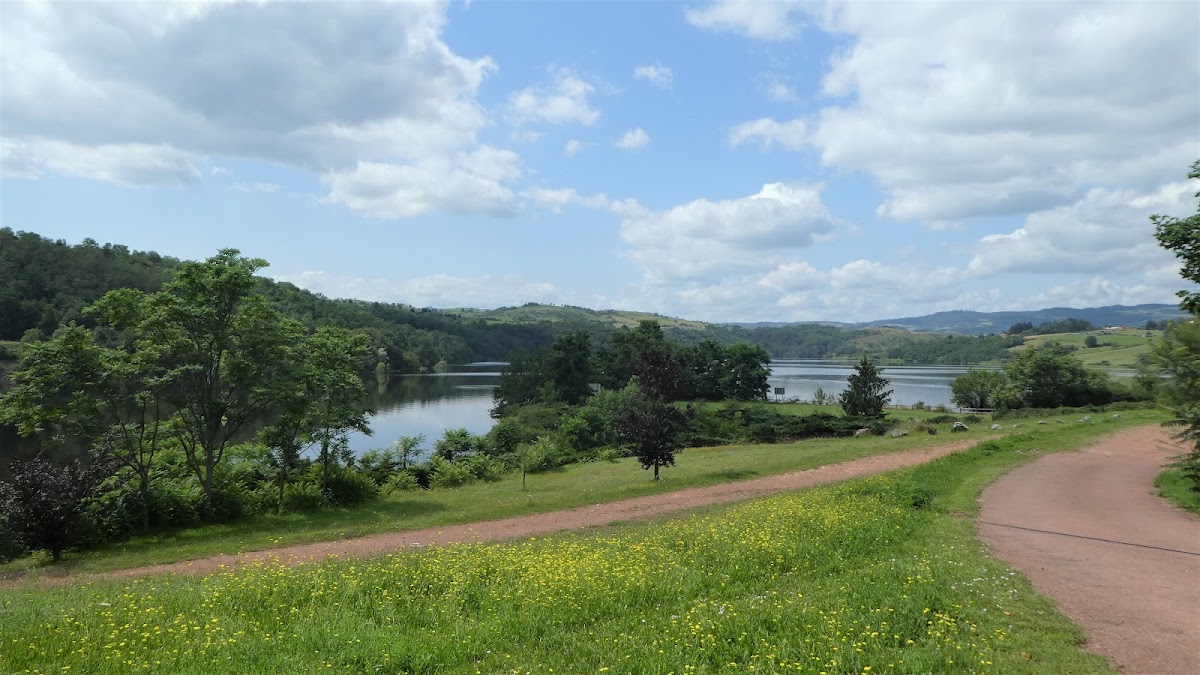 Lac de Villerest