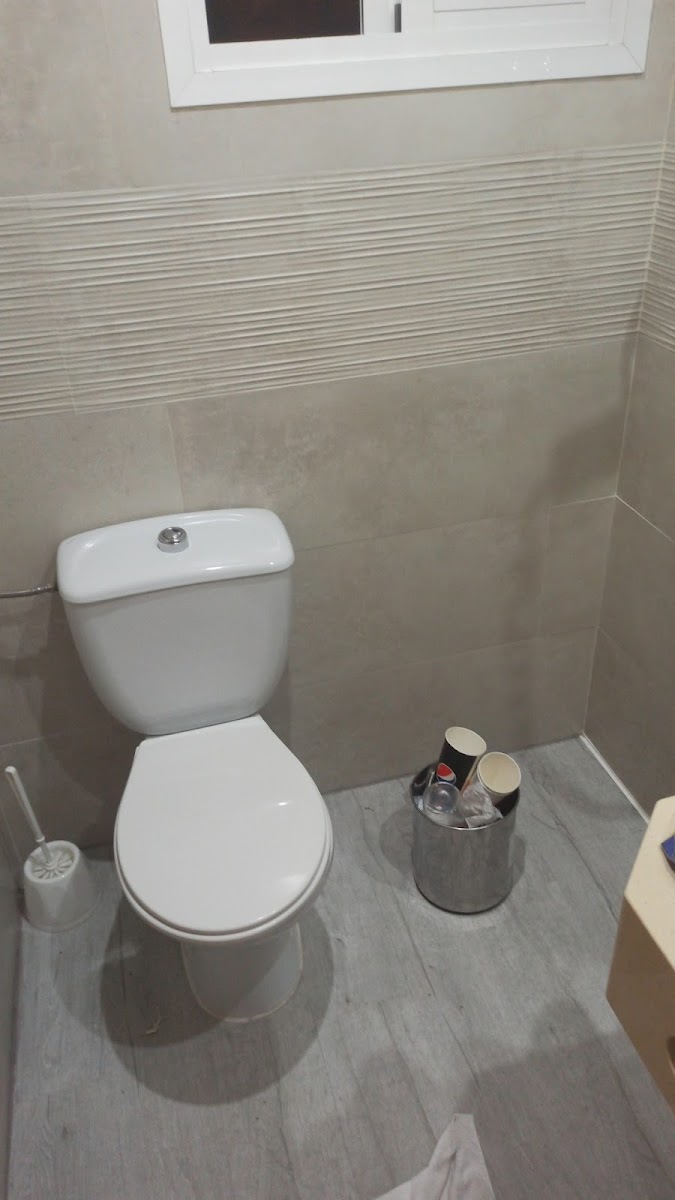 Room 8