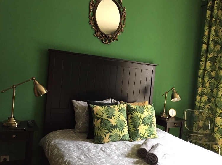 Room 9
