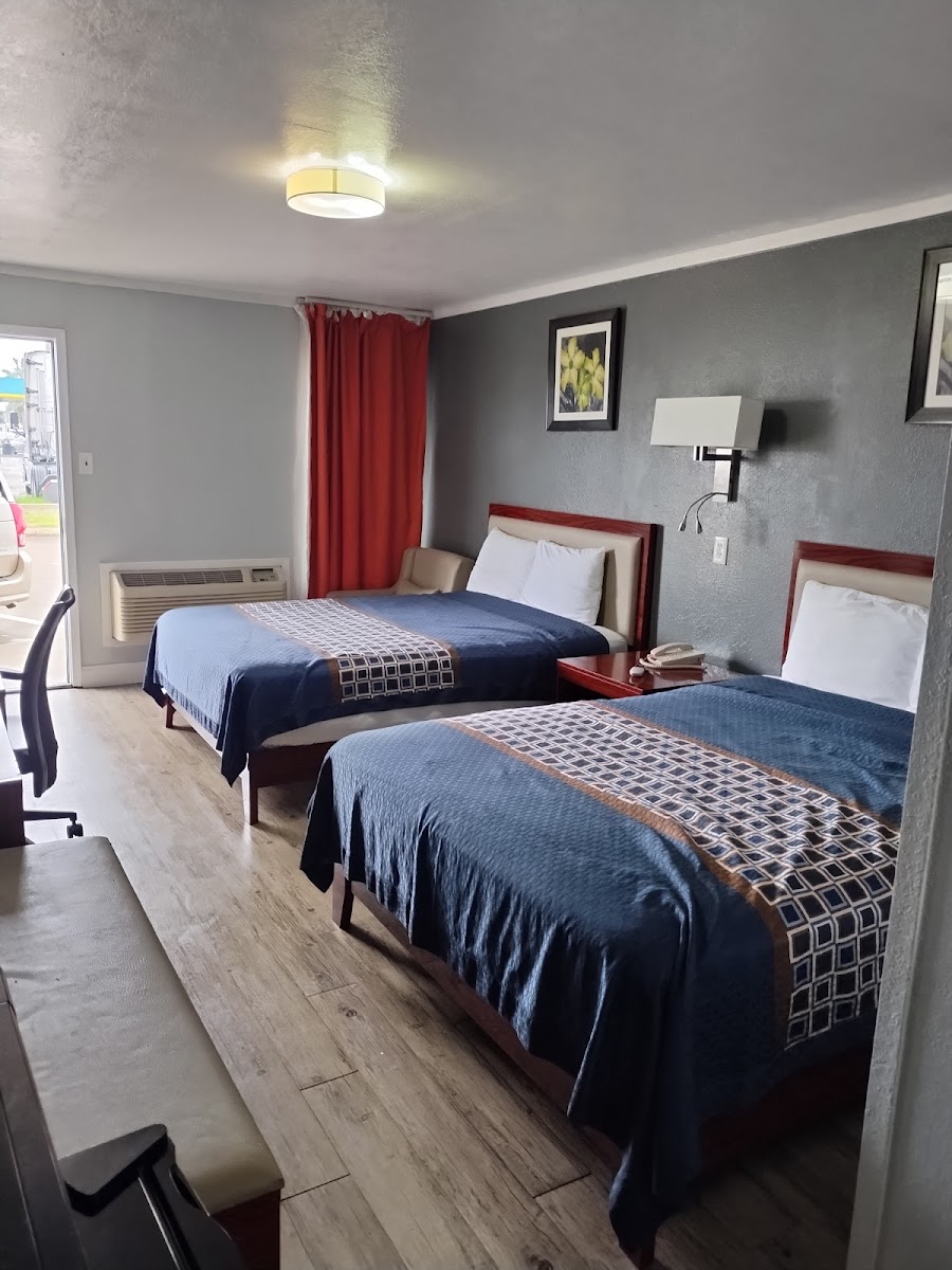 Room 8