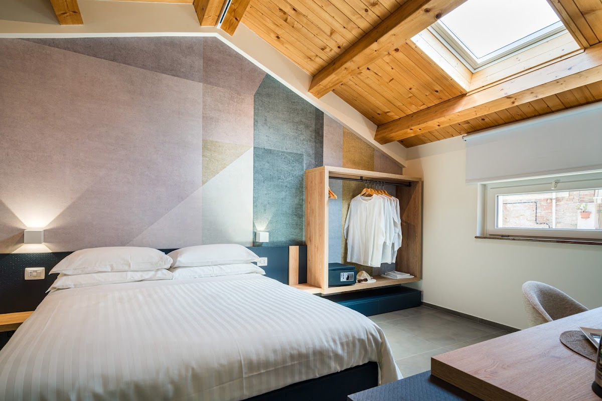 Room 9