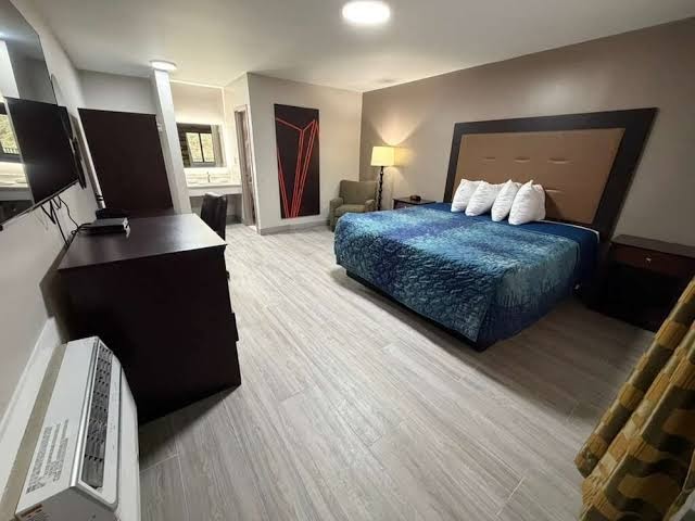 Room 3
