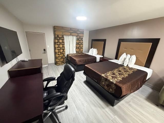 Room 4