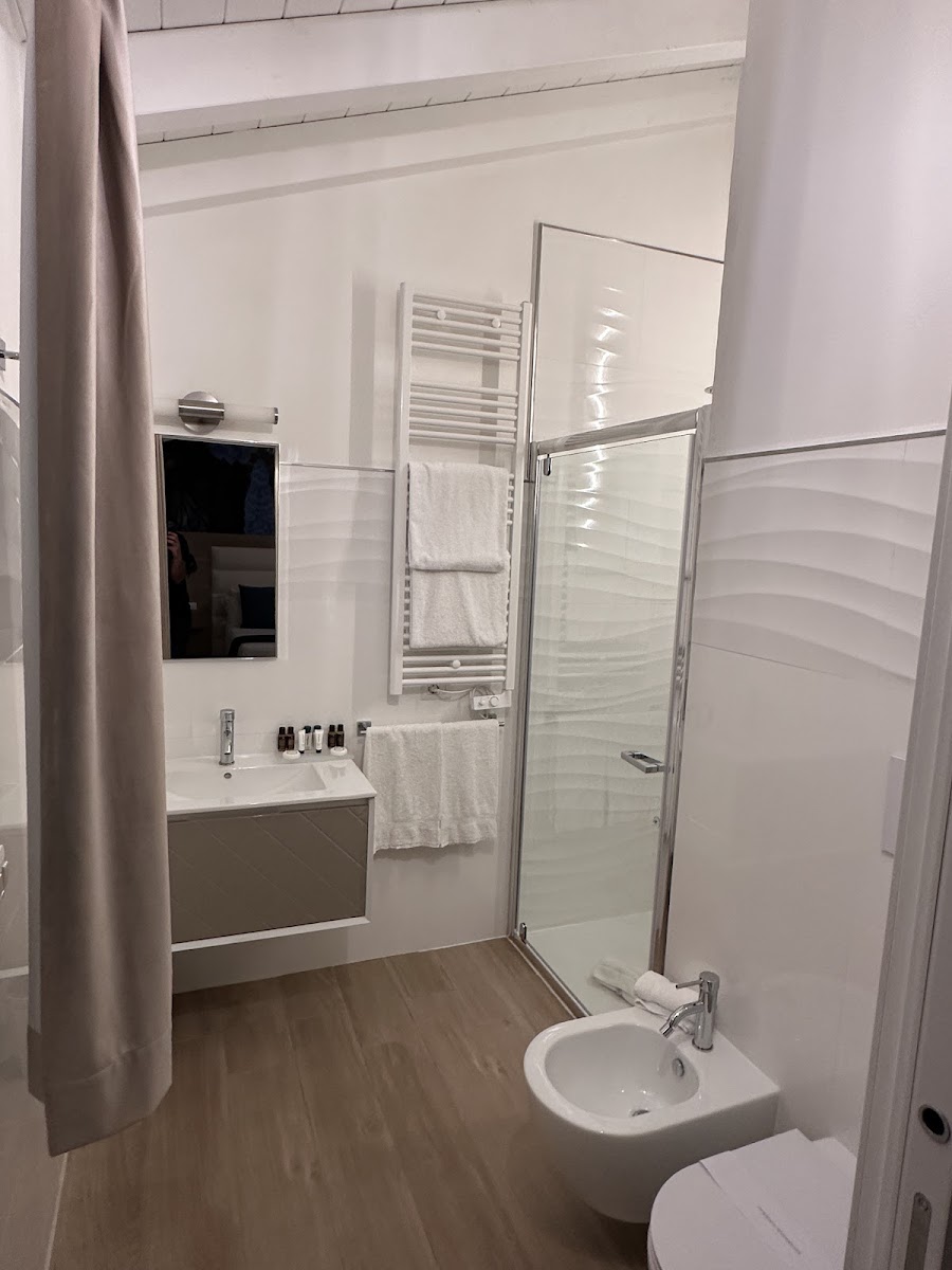 Room 9