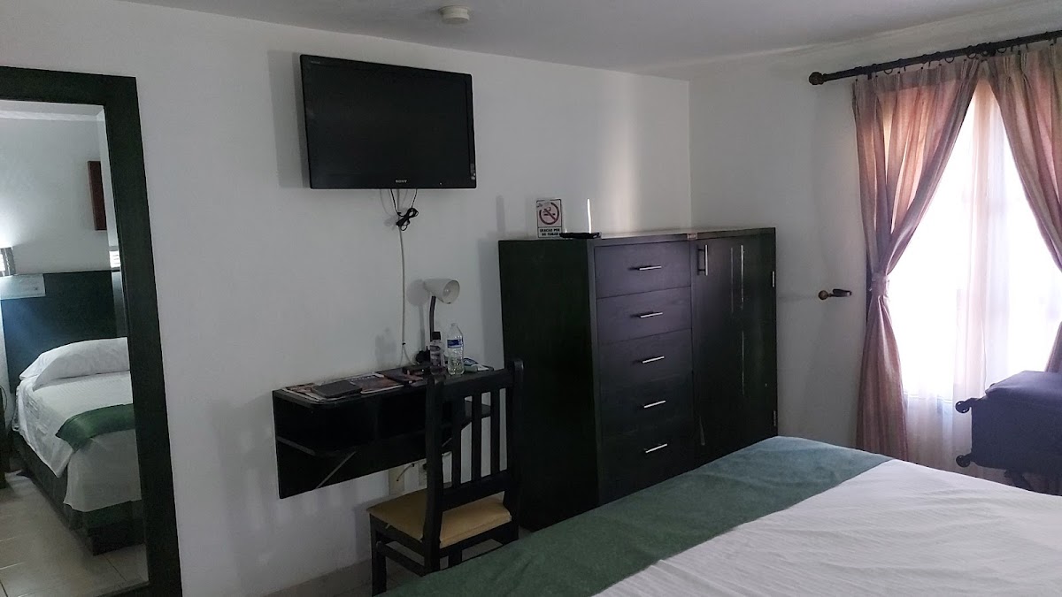 El Hotelito