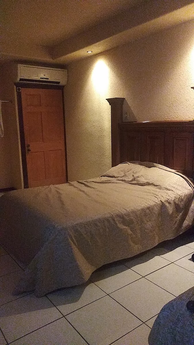 Room 8