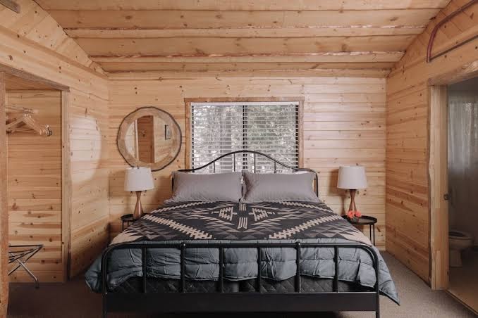 Oak Knoll Lodge