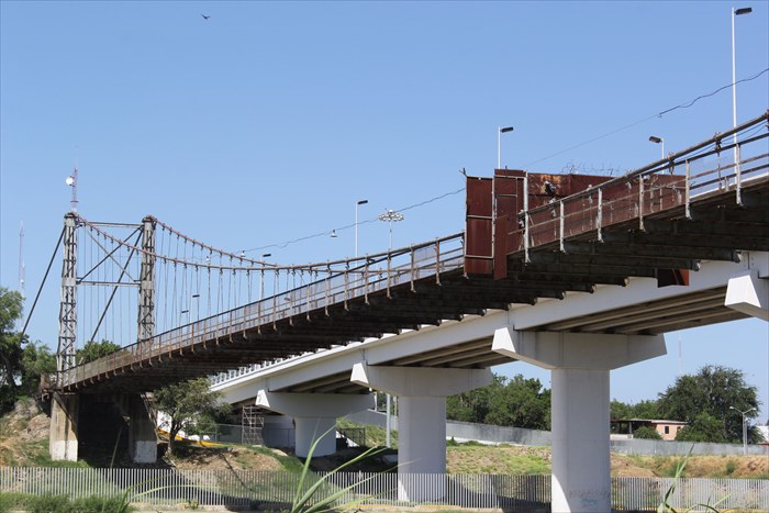 Roma–Ciudad Miguel Alemán International Suspension Bridge