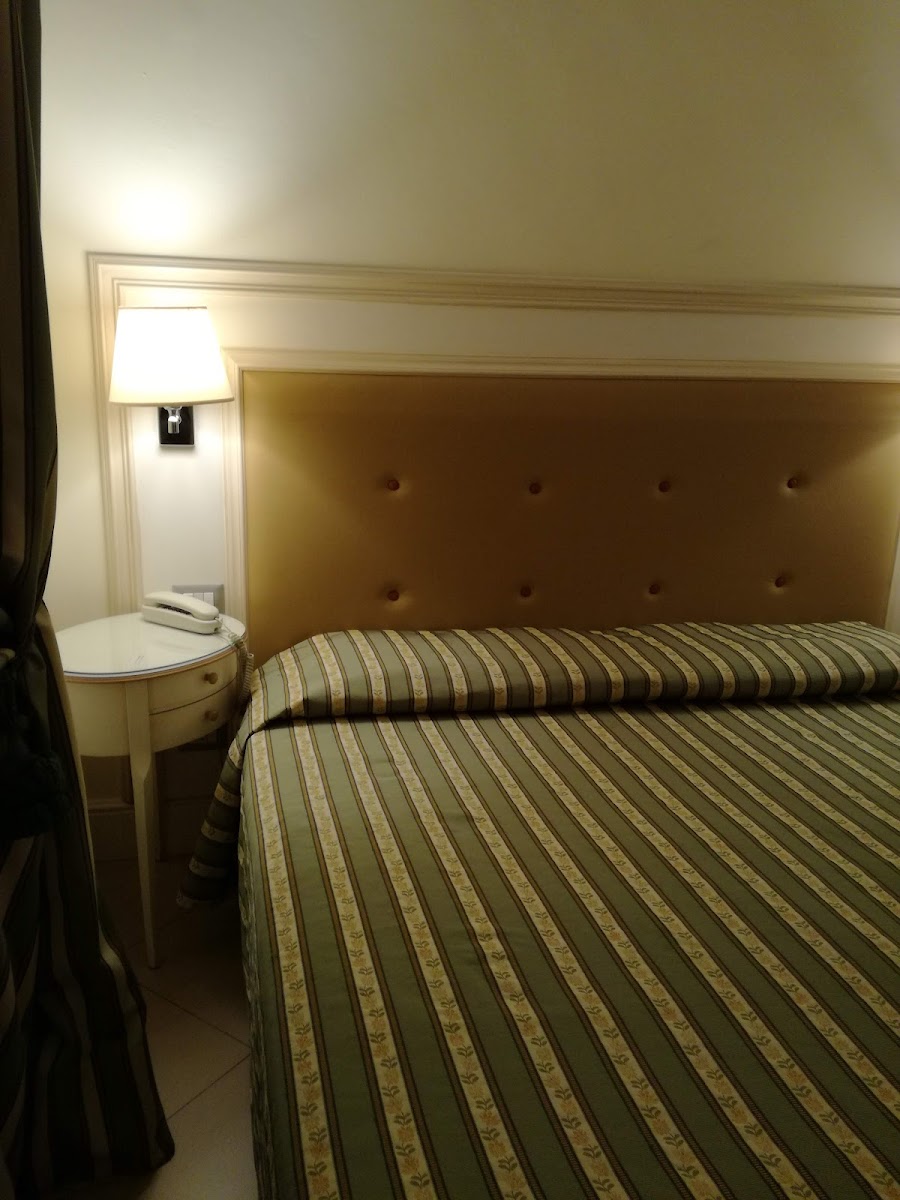 Room 5