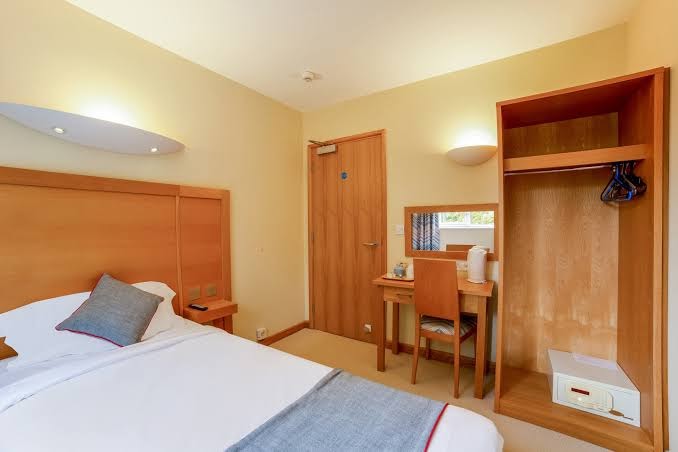 Room 5