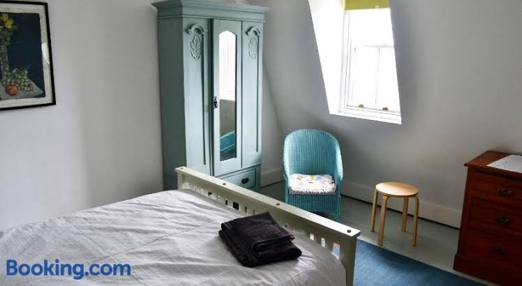 Room 4