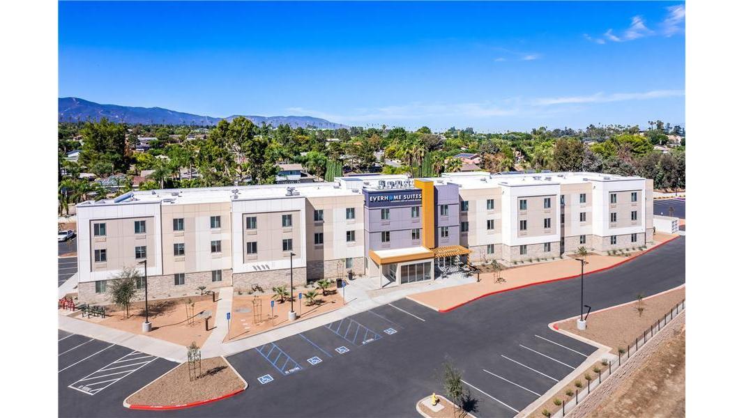 Everhome Suites Corona